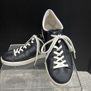 Ecco Black Leather Women's Street Lite Sneakers